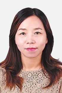 河南女演员卞老师,演绎人生百态，绽放舞台魅力