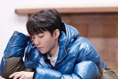 王俊凯的爸爸的照片